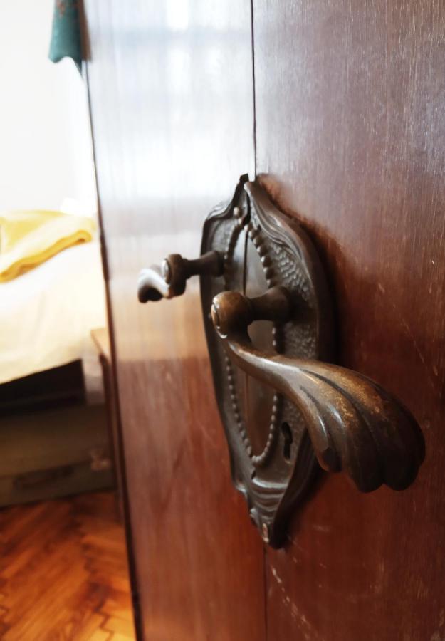 Jolie Apartment In Historical Center Будапеща Екстериор снимка